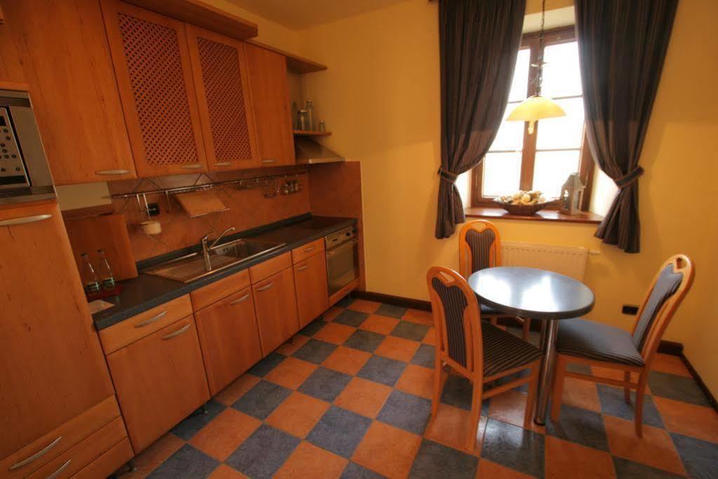 Hotel Octarna - Free Parking Кромержиж Экстерьер фото