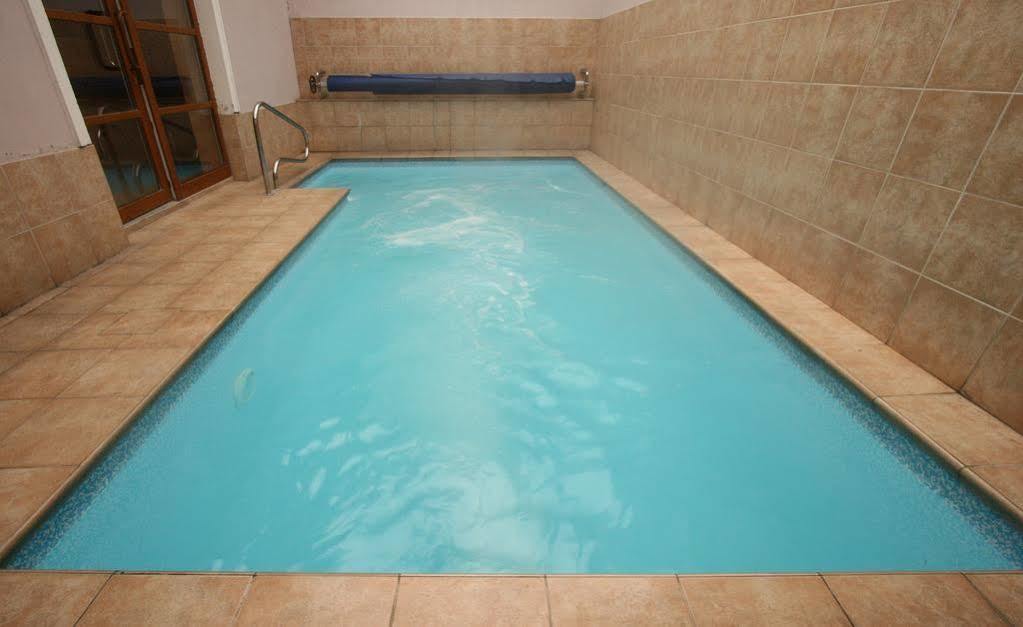 Hotel Octarna - Free Parking Кромержиж Экстерьер фото